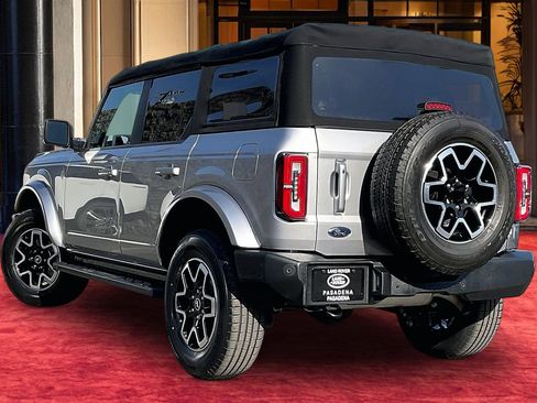 Used 2022 Ford Bronco Outer Banks AWD/4WD image 11
