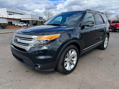 Used 2014 Ford Explorer XLT w/ Equipment Group 202A AWD/4WD image 1