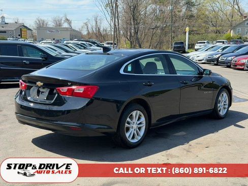 Used 2017 Chevrolet Malibu LT image 5