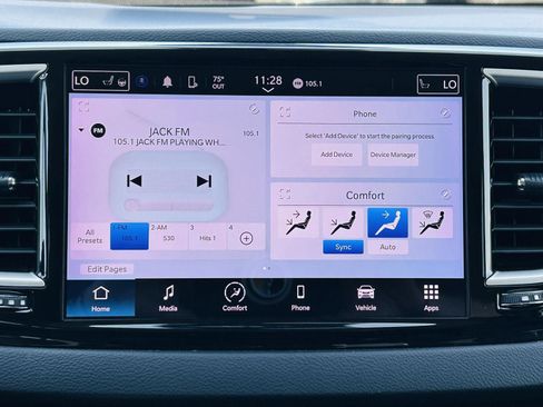 Used 2023 Chrysler Pacifica Touring-L image 20