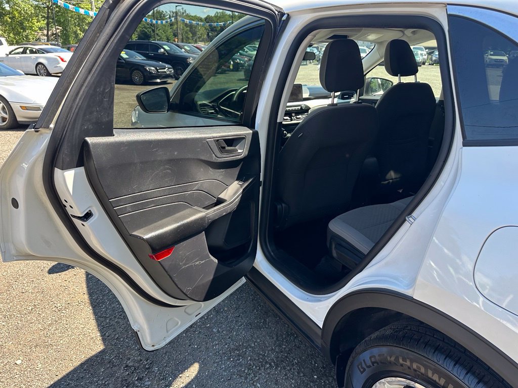 Used 2022 Ford Escape SE FWD image 33