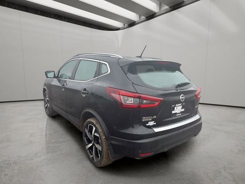 Used 2022 Nissan Rogue Sport SL w/ Premium Package AWD/4WD image 3