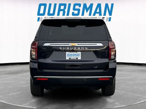 Used 2024 Chevrolet Suburban LT image 5
