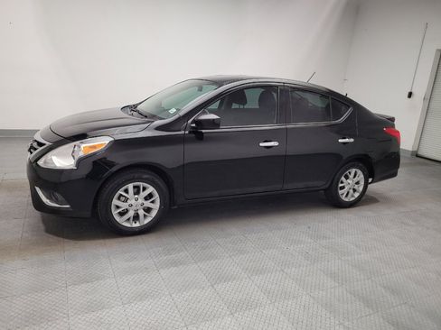 Used 2019 Nissan Versa SV w/ SV Special Edition Package FWD image 2