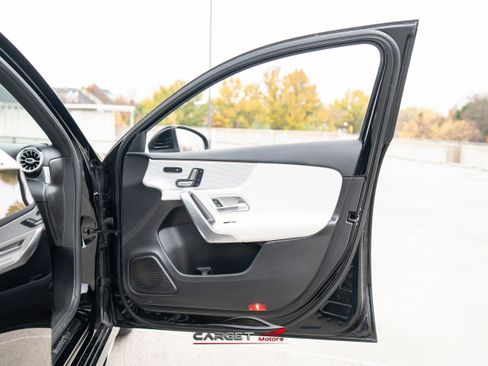 Used 2019 Mercedes-Benz A 220 AMG Package image 39