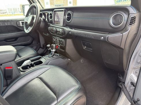 Used 2023 Jeep Wrangler Unlimited Rubicon 4xe w/ Safety Group AWD/4WD image 44