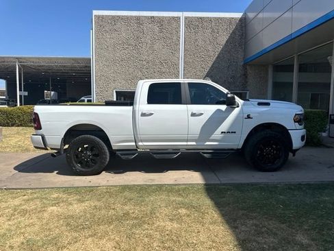 Used 2024 RAM 2500 Big Horn w/ Night Edition AWD/4WD image 6