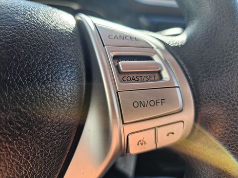 Used 2014 Nissan Rogue S image 10