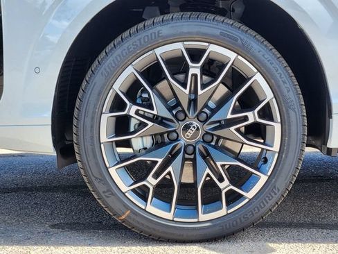 New 2026 Audi Q3 quattro 2.0T AWD/4WD image 9