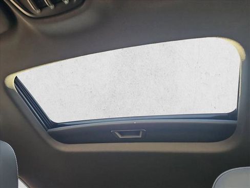 New 2026 Chevrolet Trax RS w/ Sunroof Package image 18