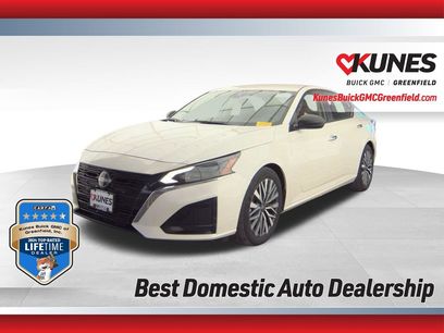 Used 2024 Nissan Altima 2.5 SV