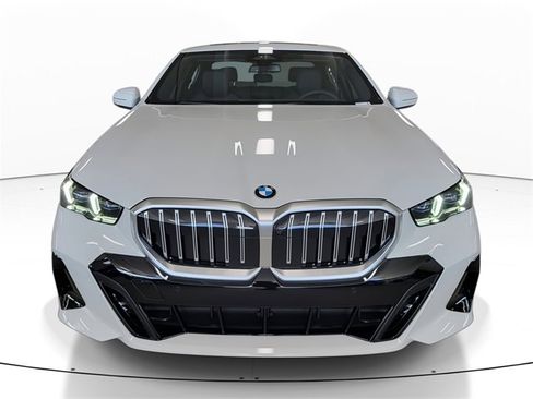 New 2026 BMW 530i w/ M Sport Package image 2