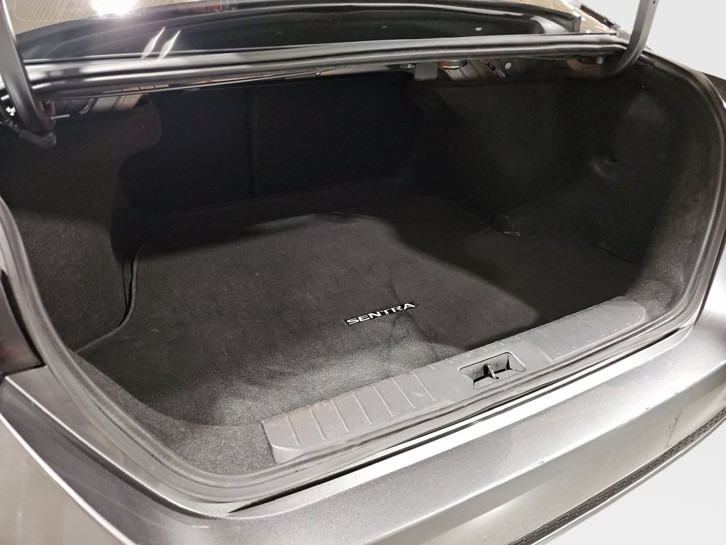 Used 2025 Nissan Sentra S FWD image 20