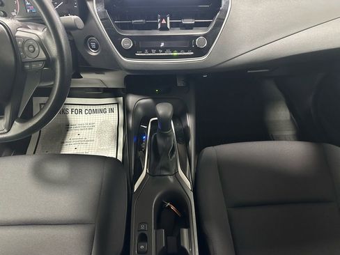 Used 2025 Toyota Corolla LE w/ LE Premium Package image 36