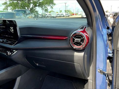 Certified 2025 Chevrolet Equinox RS w/ Safety and Technology Package FWD image 23
