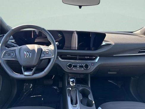 Certified 2025 Buick Envista Preferred w/ Convenience I Package FWD image 13