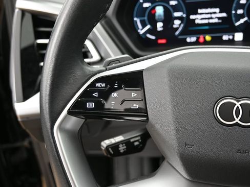 Used 2024 Audi Q4 e-tron Premium Plus w/ Premium Plus image 18