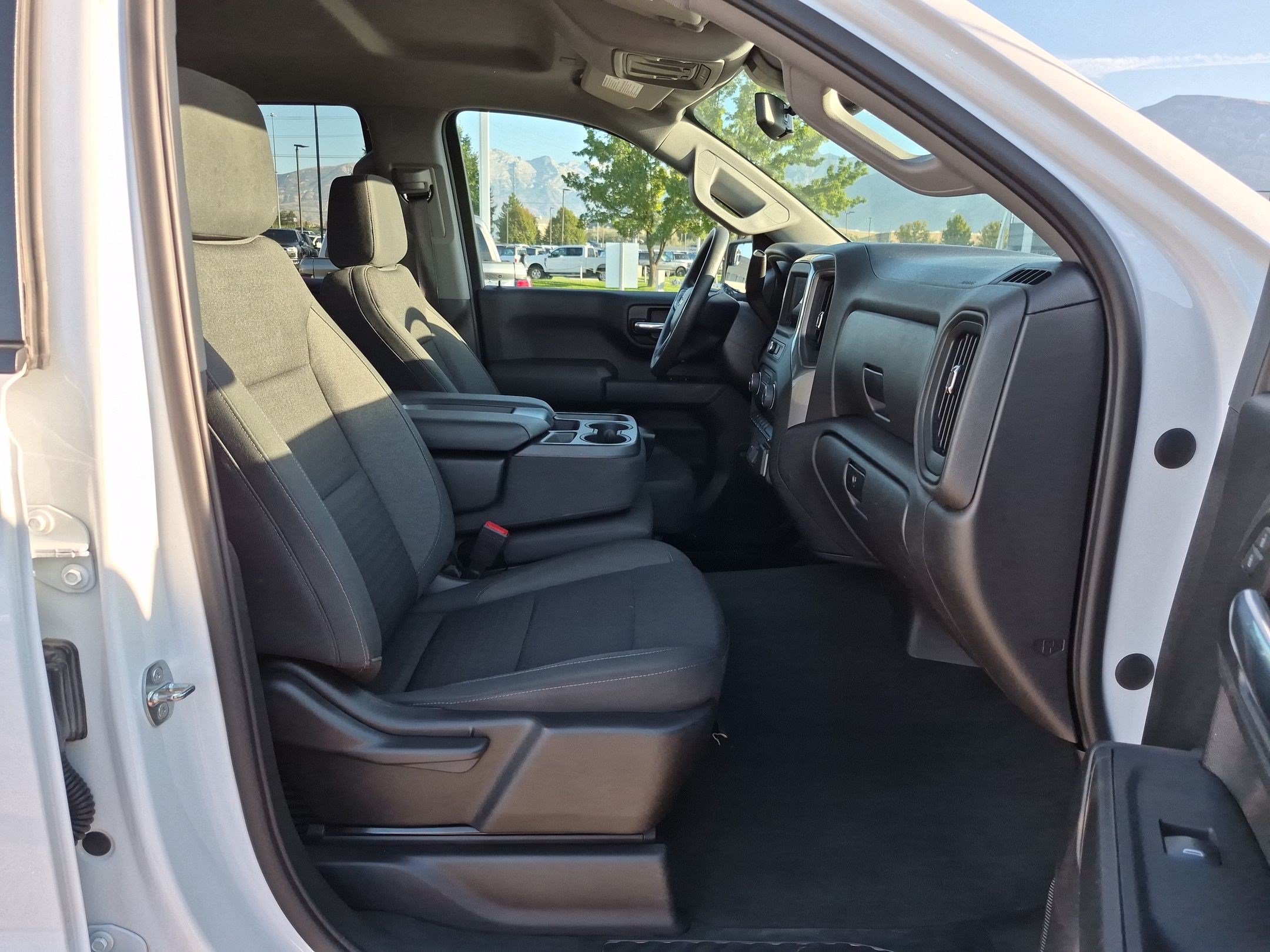 Used 2022 Chevrolet Silverado 1500 Custom w/ LPO, Dark Essentials Package AWD/4WD image 30