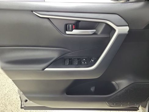 Used 2024 Toyota RAV4 XLE w/ Convenience Package FWD image 22