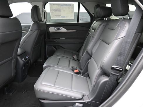 New 2025 Ford Explorer Active w/ Active Comfort Package image 26