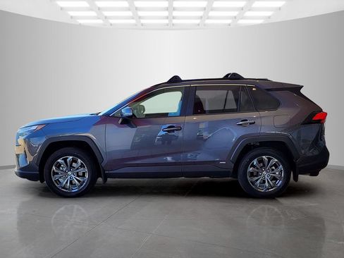 Used 2023 Toyota RAV4 XLE Premium AWD/4WD image 8