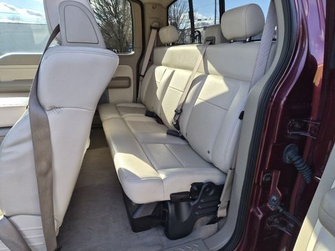 Used 2004 Ford F150 Lariat image 16