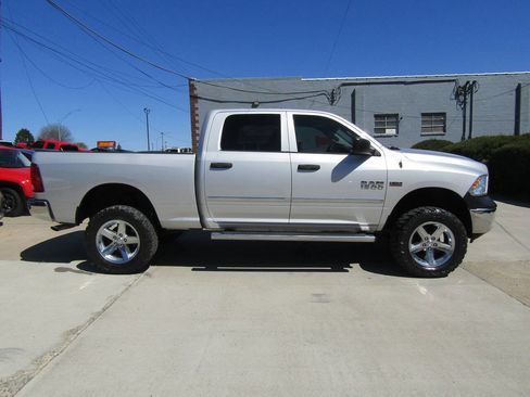 Used 2015 RAM 1500 ST w/ SXT Appearance Group image 7