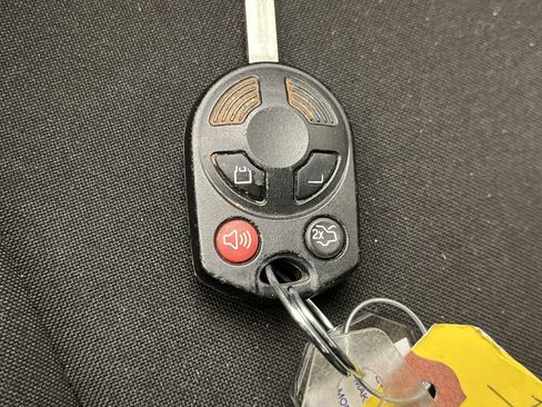 Used 2018 Ford Focus SE image 20