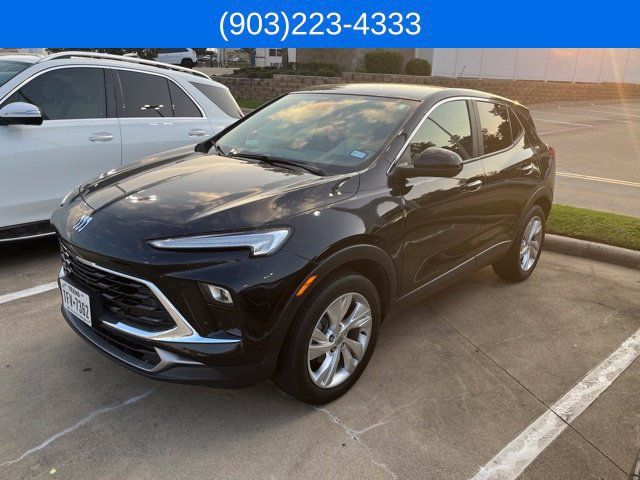 Used 2024 Buick Encore GX Preferred w/ Comfort Package FWD image 1