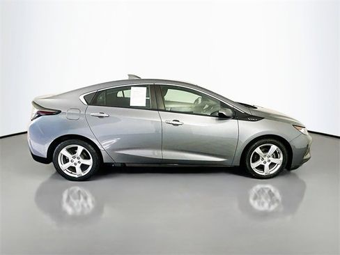 Used 2018 Chevrolet Volt LT image 8