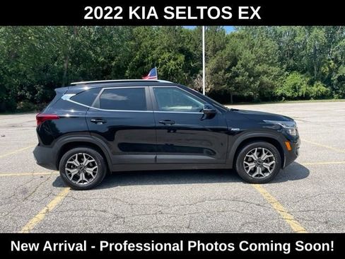 Used 2022 Kia Seltos EX AWD/4WD image 6