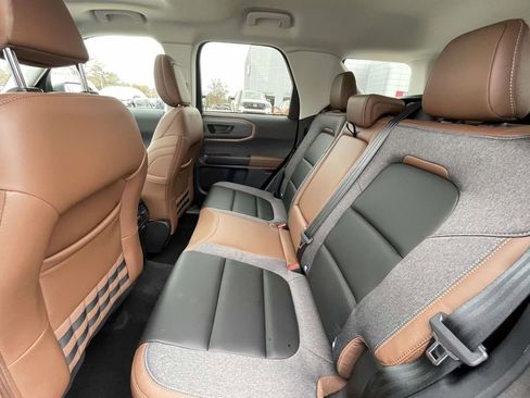 Used 2024 Ford Bronco Sport Outer Banks w/ Tech Package image 11