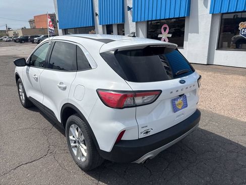Used 2022 Ford Escape SE AWD/4WD image 12