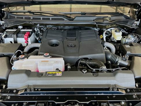 New 2026 Toyota Tundra SR5 AWD/4WD image 8