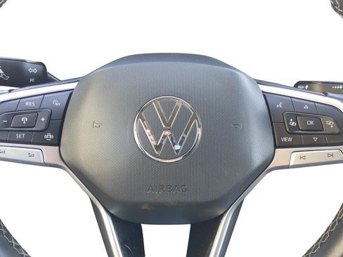 Used 2023 Volkswagen Atlas SE image 20