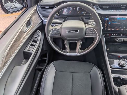 New 2026 Jeep Grand Cherokee Altitude RWD image 15