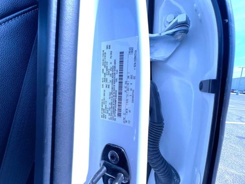 Used 2021 Ford F150 Lariat w/ Equipment Group 502A High AWD/4WD image 43