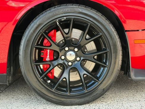 Used 2015 Dodge Challenger SRT w/ Technology Group RWD image 24