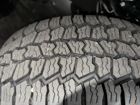 Used 2020 RAM 1500 Laramie AWD/4WD image 12