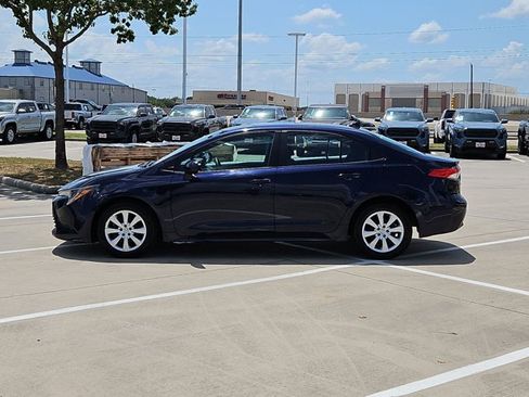 Used 2024 Toyota Corolla LE FWD image 9
