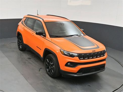 New 2026 Jeep Compass Latitude image 37