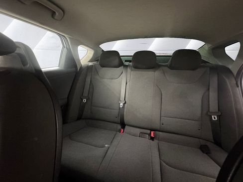 Used 2025 Kia K4 LX image 18