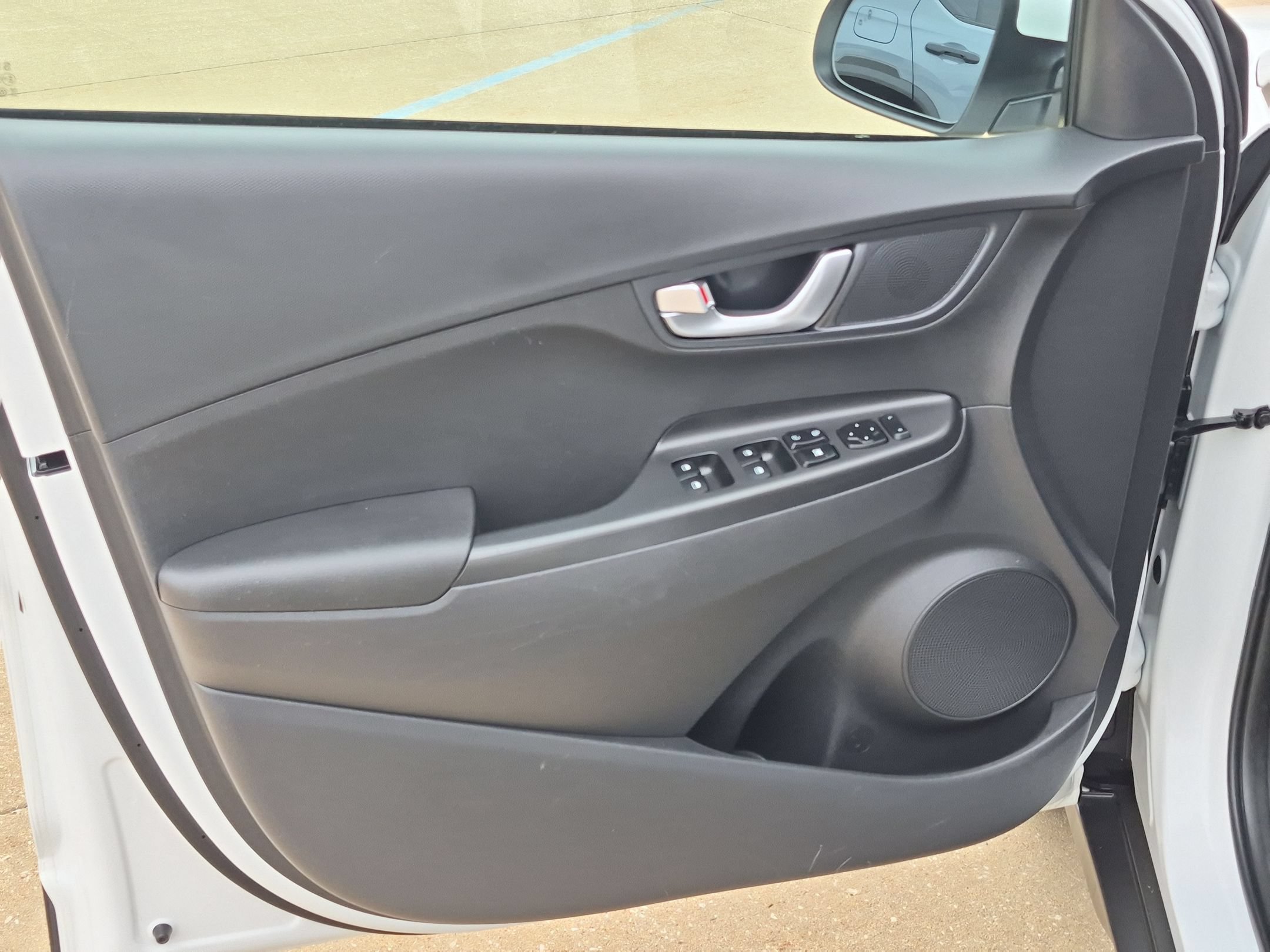 Used 2023 Hyundai Kona SEL w/ Convenience Package AWD/4WD image 12