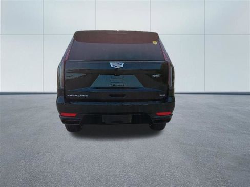 Used 2023 Cadillac Escalade Sport w/ Touring Package AWD/4WD image 4