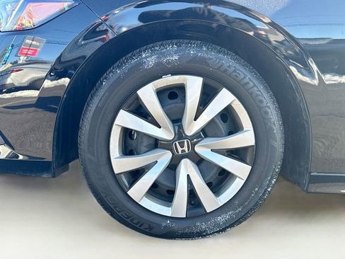 Certified 2023 Honda Civic LX image 28