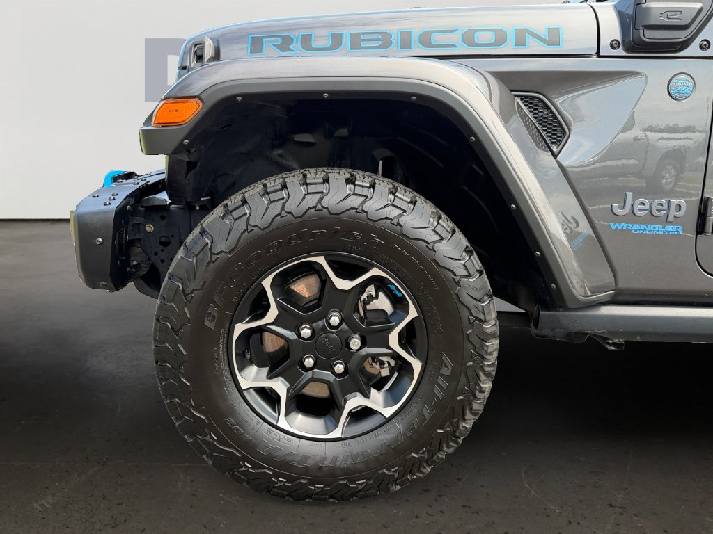 Used 2022 Jeep Wrangler Unlimited Rubicon 4xe w/ Cold Weather Group AWD/4WD image 27