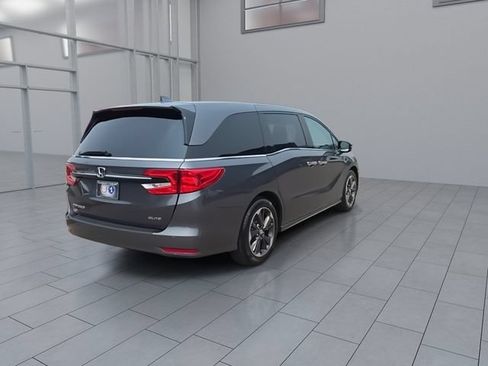 Used 2024 Honda Odyssey Elite image 8