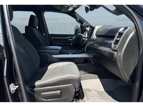 Used 2025 RAM 1500 Big Horn AWD/4WD image 38
