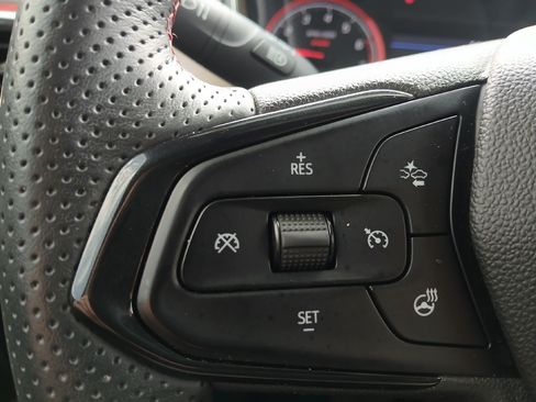 Used 2023 Chevrolet TrailBlazer RS w/ Technology Package FWD image 21
