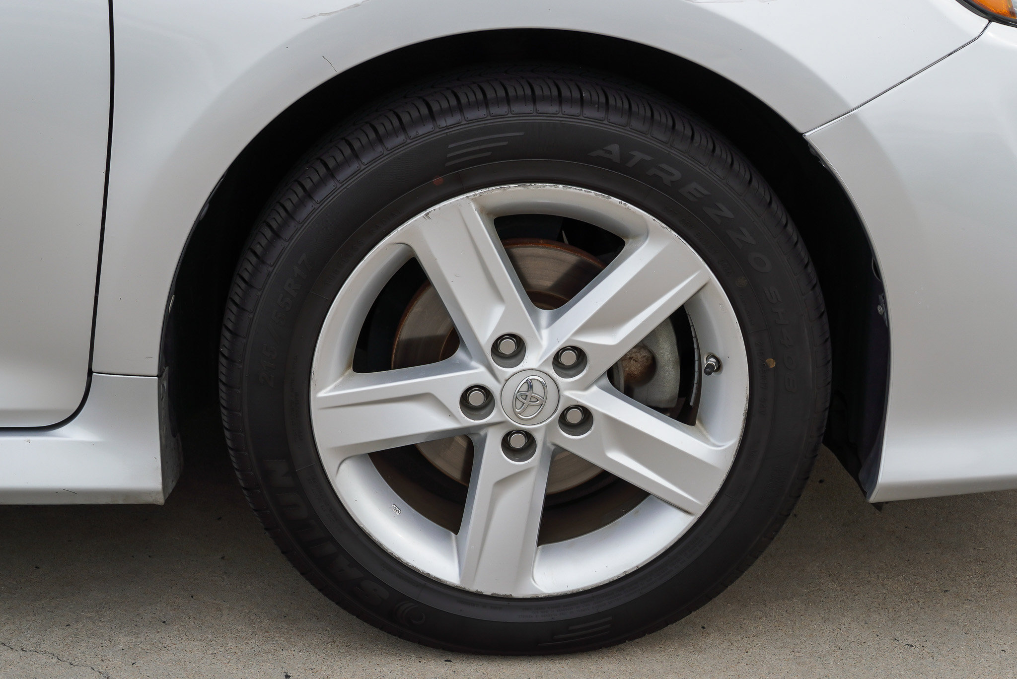 Used 2013 Toyota Camry SE FWD image 10
